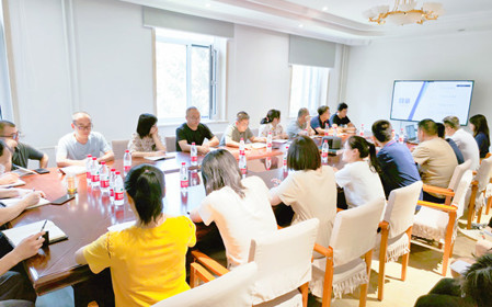 標題：研究中心召開研發(fā)工作推進會暨落實“十四五”規(guī)劃研討交流會
瀏覽次數(shù)：1409
發(fā)表時間：2024-07-23